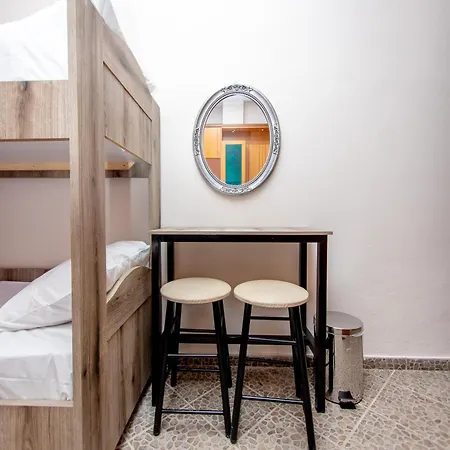 Azura Apartman